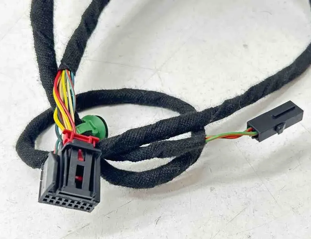 VOLKSWAGEN Passat B8 (2014-2023) Venstre sidespejl E1012522,561857501,A112962 32691612