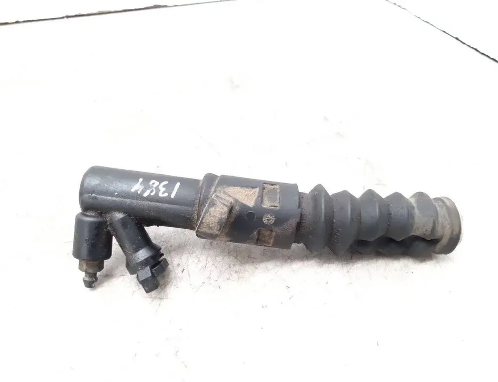 PEUGEOT 307 1 generation (2001-2008) Koblingscylinder 9680771480 33238090