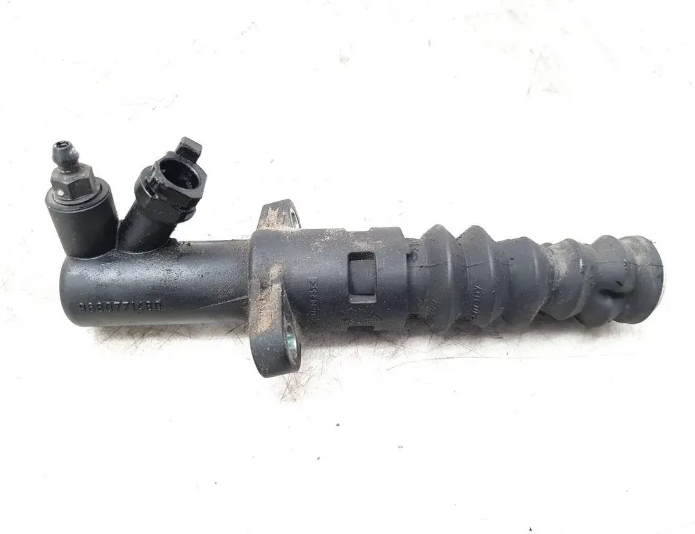 PEUGEOT 307 1 generation (2001-2008) Koblingscylinder 9680771480 33238090