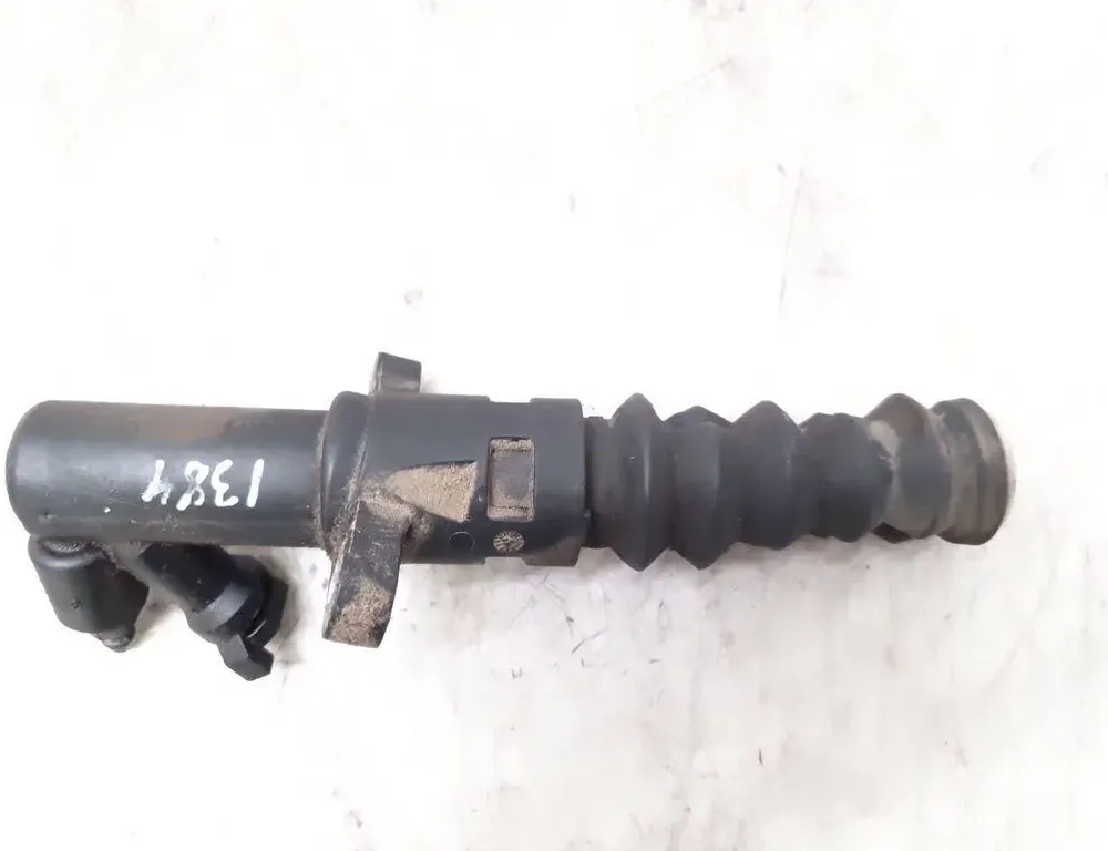 PEUGEOT 307 1 generation (2001-2008) Koblingscylinder 9680771480 33238090