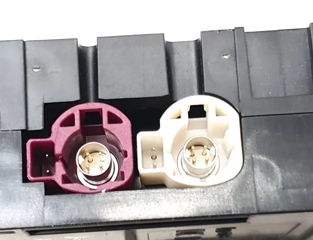 MERCEDES-BENZ C-Class W205/S205/C205 (2014-2023) USB A2058200526 33362898