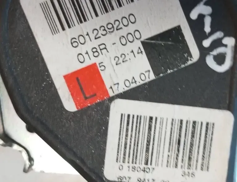 VOLVO XC60 1 generation (2008-2017) Højre bagerste sikkerhedssele 601239200 33137862