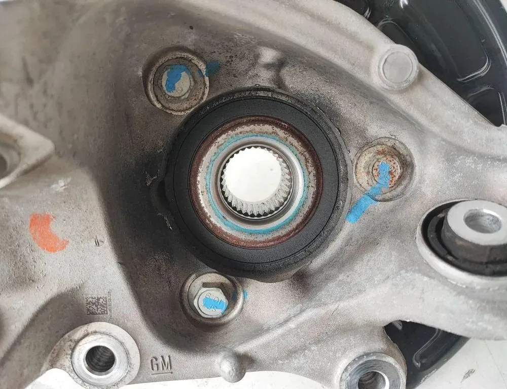 CHEVROLET Camaro 6 generation (2015-2024) Bagerste venstre hjulleje 84755513 34772998