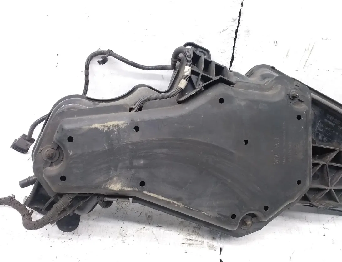 SKODA Karoq 1 generation (2017-2024) AdBlue Tank 5Q0131877R 29824158