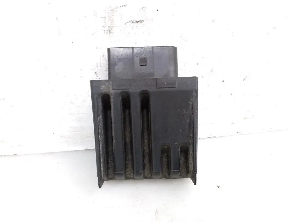 SKODA Octavia 3 generation (2013-2020) Brændstofpumpekontrol 5Q0906121N 32062591