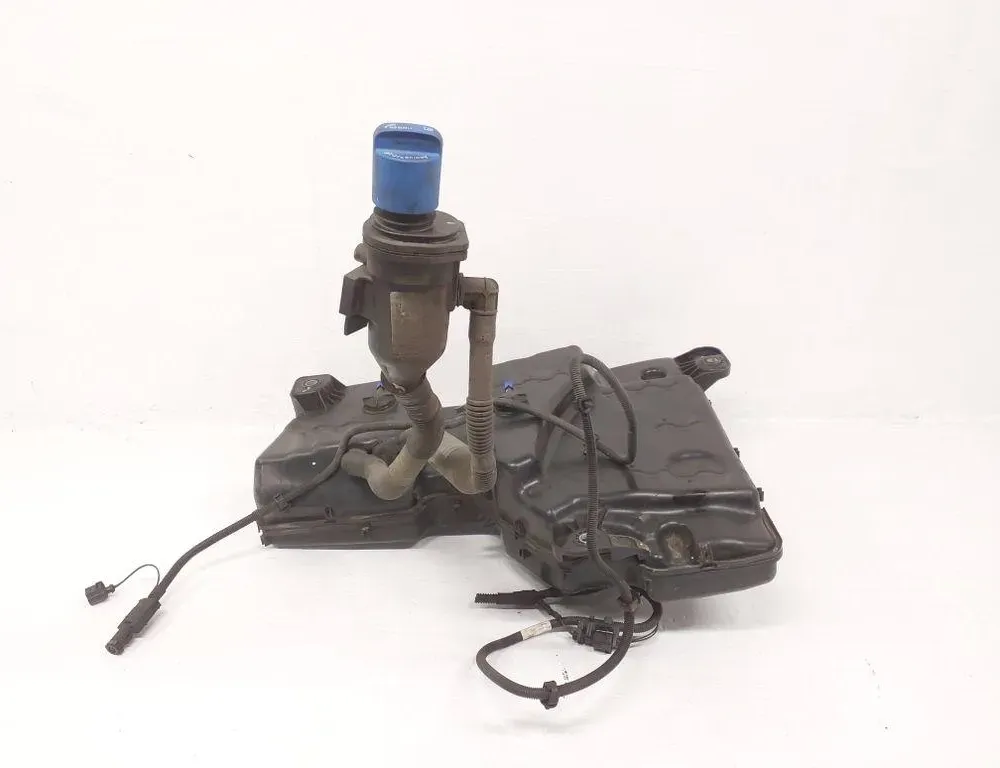 VOLKSWAGEN Tiguan 2 generation (2016-2024) AdBlue Tank 0444040011 32798417