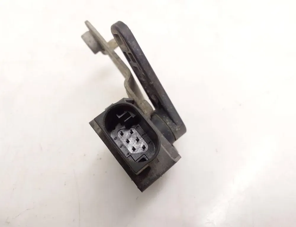 BMW 3 Series G20/G21/G28 (2018-2024) Forreste venstre niveausensor 6870000 33333756