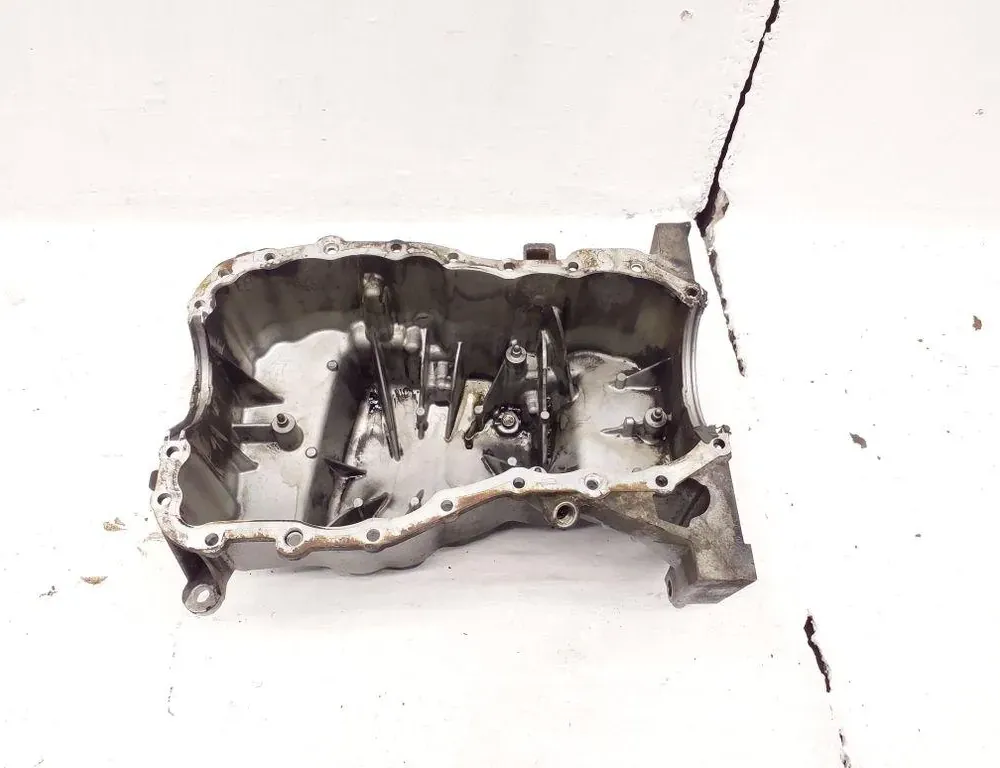 RENAULT Scenic 3 generation (2009-2015) Olie pande 8200318813 33502074
