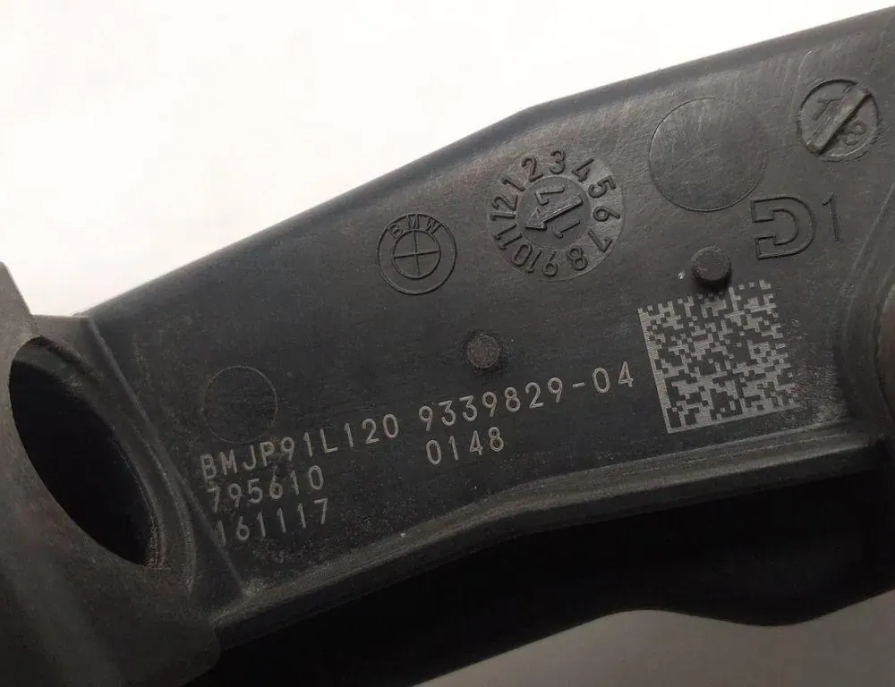 BMW 5 Series G30/G31 (2016-2023) Strømfordelingsboks 9339829 33511647