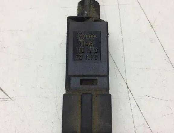 VOLKSWAGEN Bora 1 generation (1998-2005) Koblingspedal sensor 1H0927189D 34338472