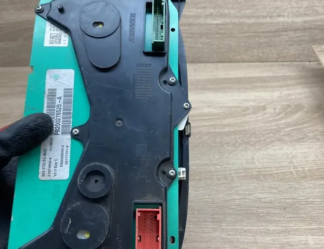 RENAULT Clio 2 generation (1998-2013) Speedometer 8200276525A,8200276525A 34282000