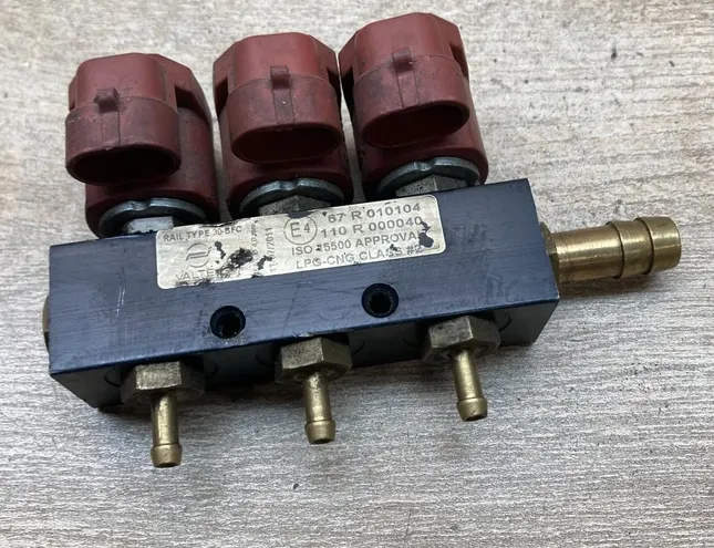 VOLVO 850 1 generation (1992-1997) Gasdyser 67R010104,110R000040 34424086