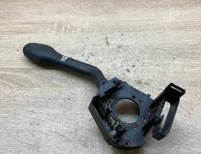 VOLKSWAGEN Golf 1 generation (1974-1993) Visker kontrol 1H6953503AA 34291697