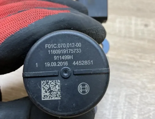 MERCEDES-BENZ C-Class W202/S202 (1993-2001) AdBlue pumpe F01C070012,F01C070013 34292732