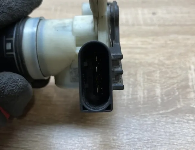 MERCEDES-BENZ C-Class W202/S202 (1993-2001) AdBlue pumpe F01C070012,F01C070013 34292732