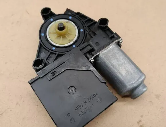 VOLKSWAGEN Touareg 1 generation (2002-2010) Forreste venstre dør vinduesregulator motor 1K0959793Q 35051161