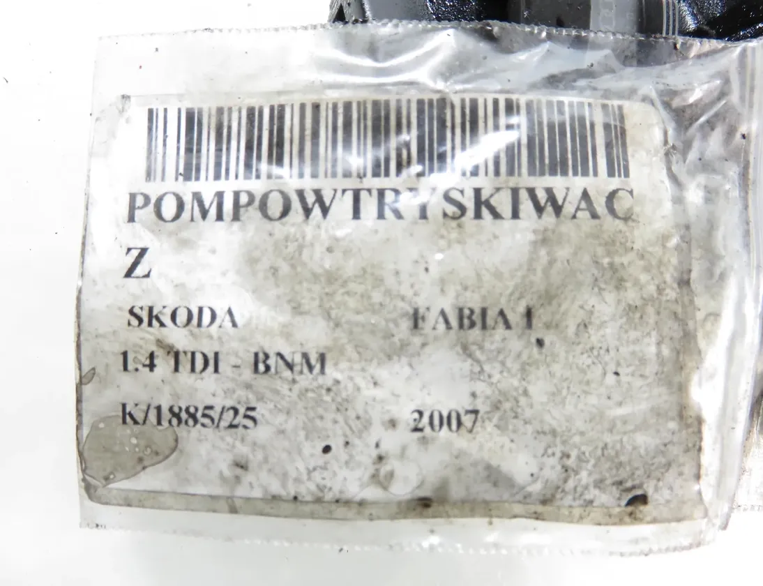 SKODA Fabia 1 generation  (2004-2007) Olieinjektor 045130073T,0414720035 34068679