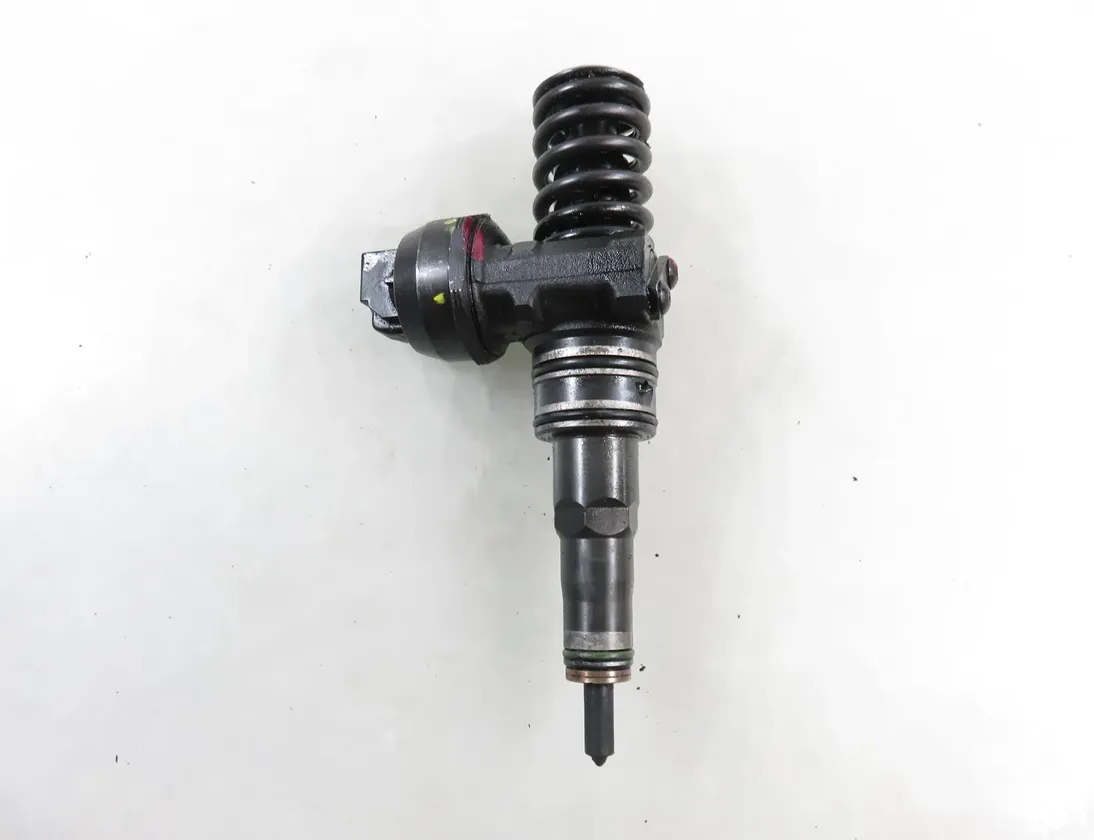 SKODA Fabia 1 generation  (2004-2007) Olieinjektor 045130073T,0414720035 34068679