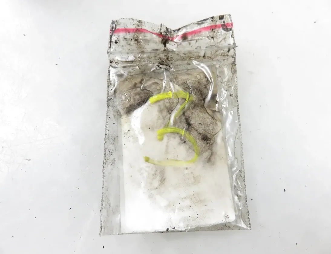 VOLKSWAGEN Passat B5 (1996-2005) Olieinjektor 038130073AJ,0414720037 34521260