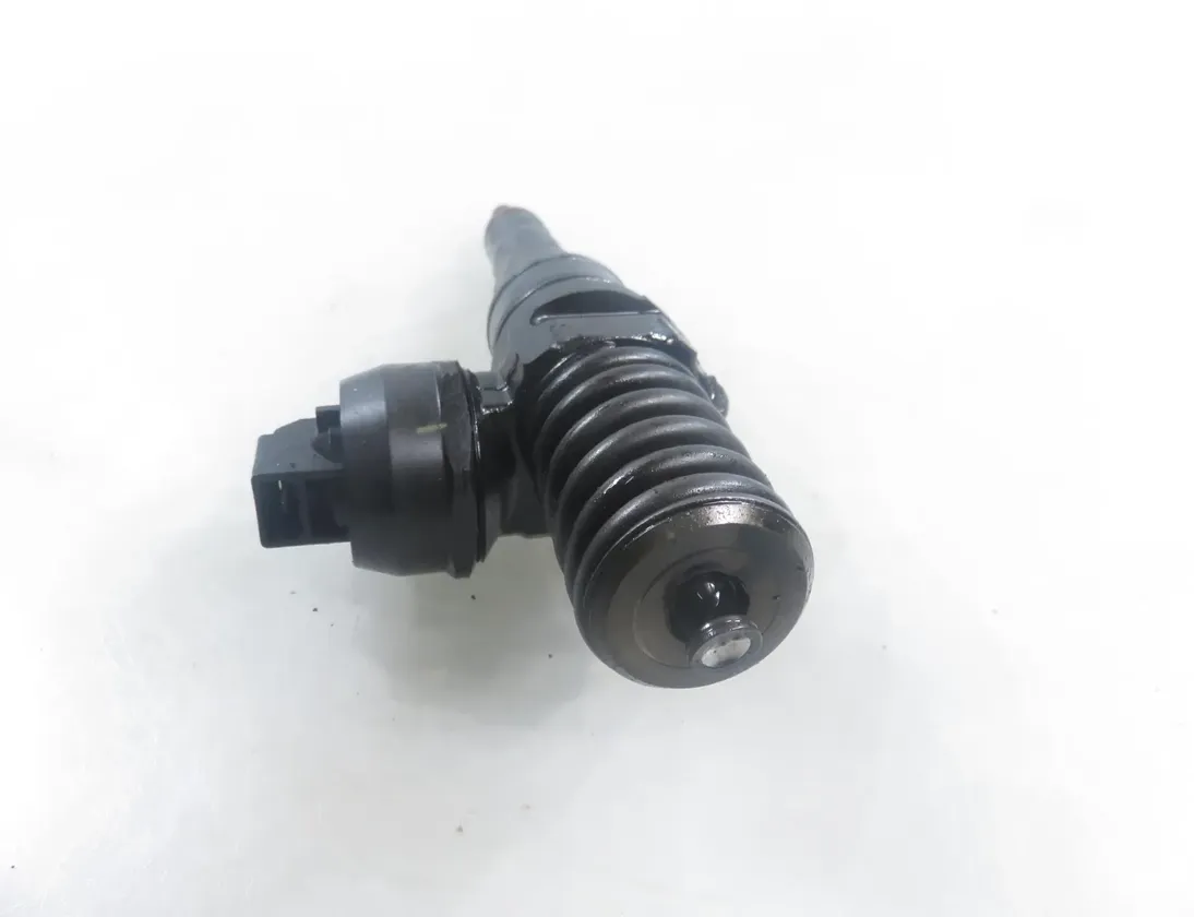 SEAT Ibiza 3 generation (2002-2008) Olieinjektor 045130073T,0414720035 33691923