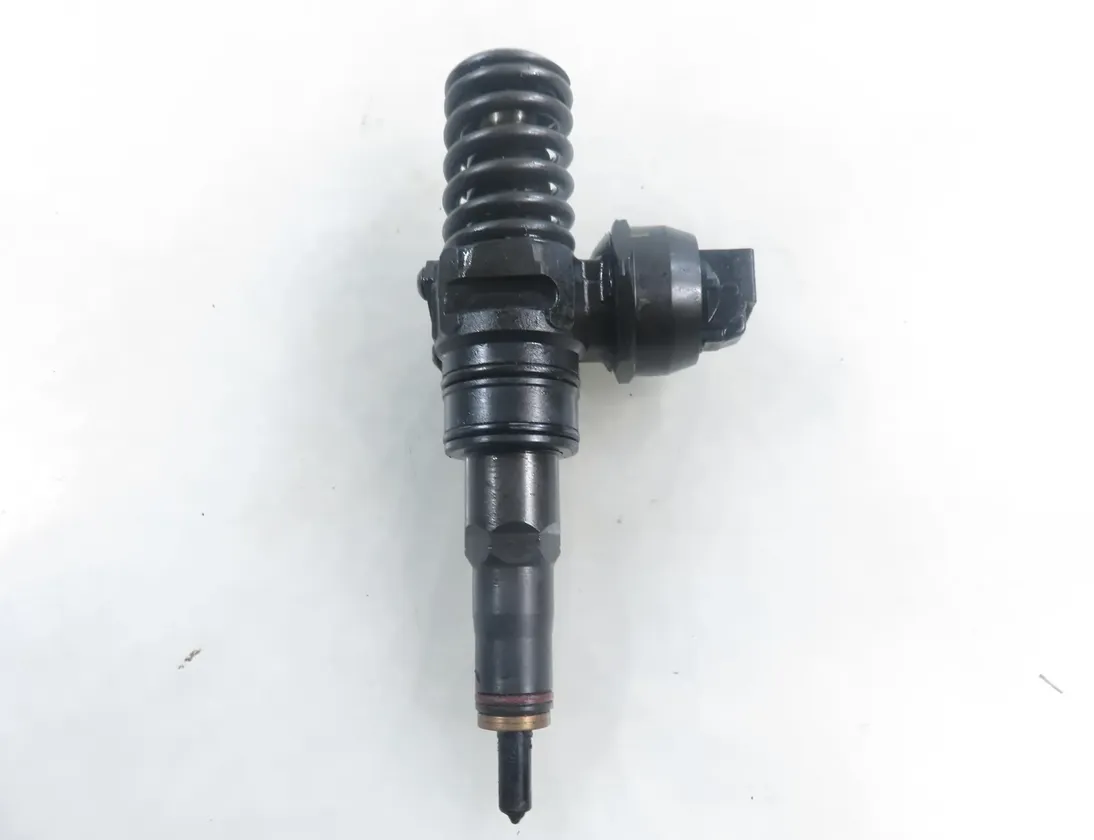 SEAT Ibiza 3 generation (2002-2008) Olieinjektor 045130073T,0414720035 33691923