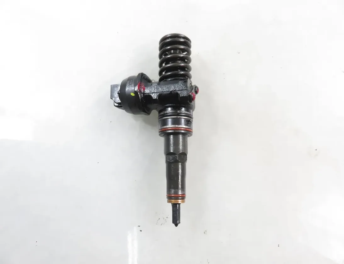 VOLKSWAGEN Polo 4 generation (2001-2009) Olieinjektor 045130073T,0414720035 33787097