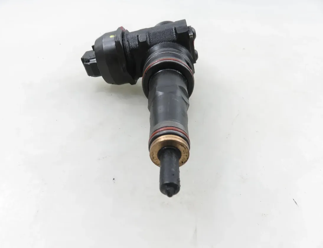 SKODA Fabia 1 generation  (2004-2007) Olieinjektor 038130073AJ,0414720037 34848649