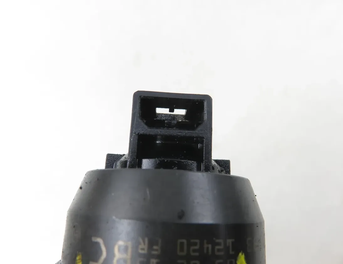 SKODA Fabia 1 generation  (2004-2007) Olieinjektor 038130073AJ,0414720037 34848649