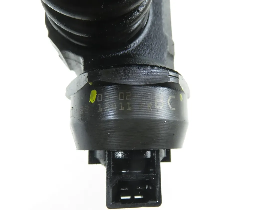 SKODA Fabia 1 generation  (2004-2007) Olieinjektor 038130073AJ,0414720037 34848648