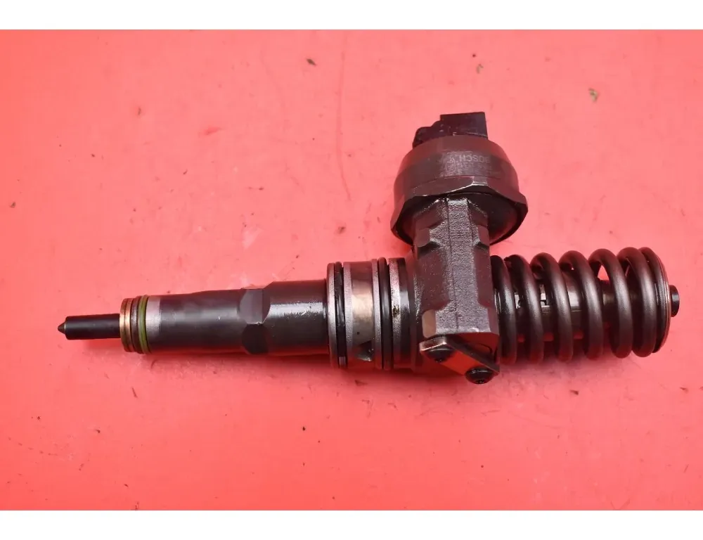 VOLKSWAGEN Golf Plus 1 generation (2004-2009) Brændstofinjektor 038130073AG 33504228