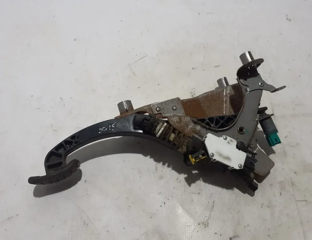 RENAULT Scenic 3 generation (2009-2015) Koblingspedal 465030036R 33486369