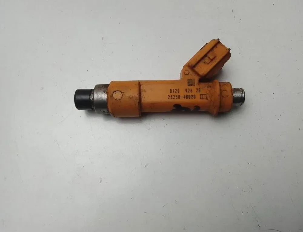 TOYOTA iQ 1 generation (2008-2020) Brændstofinjektor 042092628,2325040020 27958942