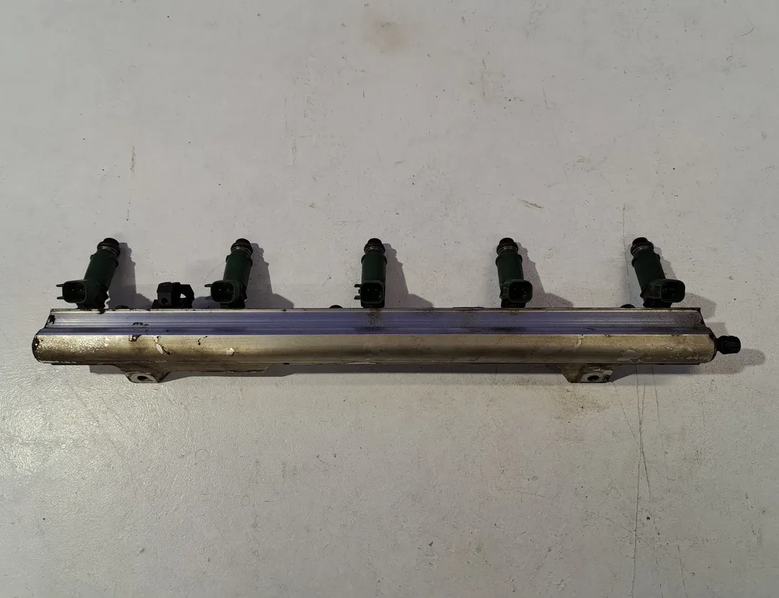 VOLVO S60 1 generation (2000-2009) Brændstofskinne 9458455,6900366 35105362