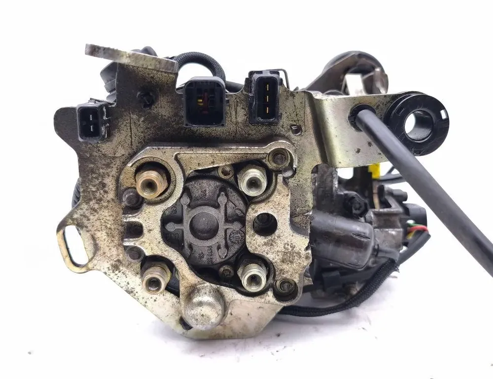 CITROËN C5 2 generation (2008-2017) Brændstofpumpe R8448B391B 35101597