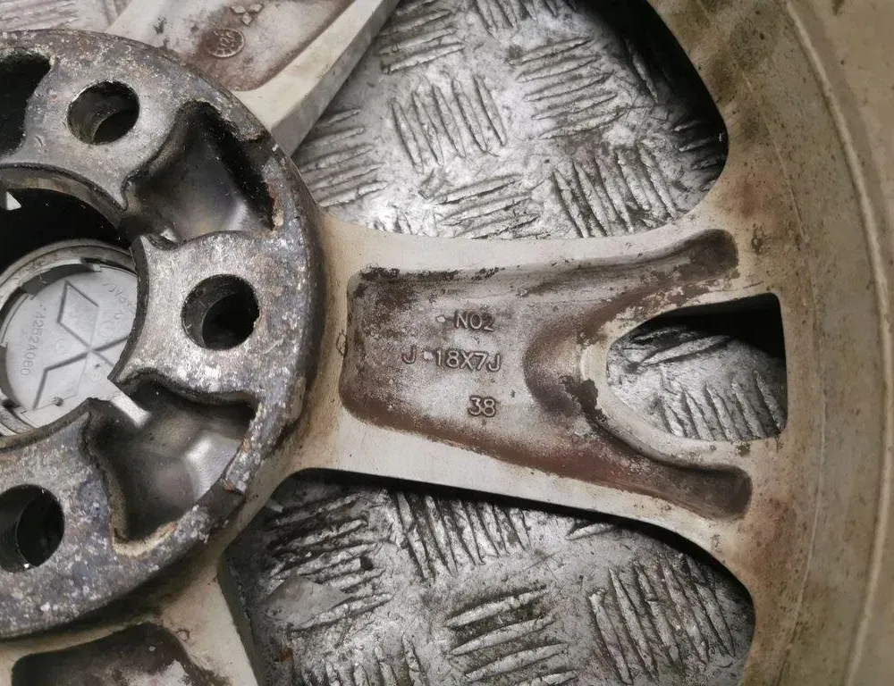 MITSUBISHI Outlander 3 generation (2012-2023) Hjul 4250C201 31168054