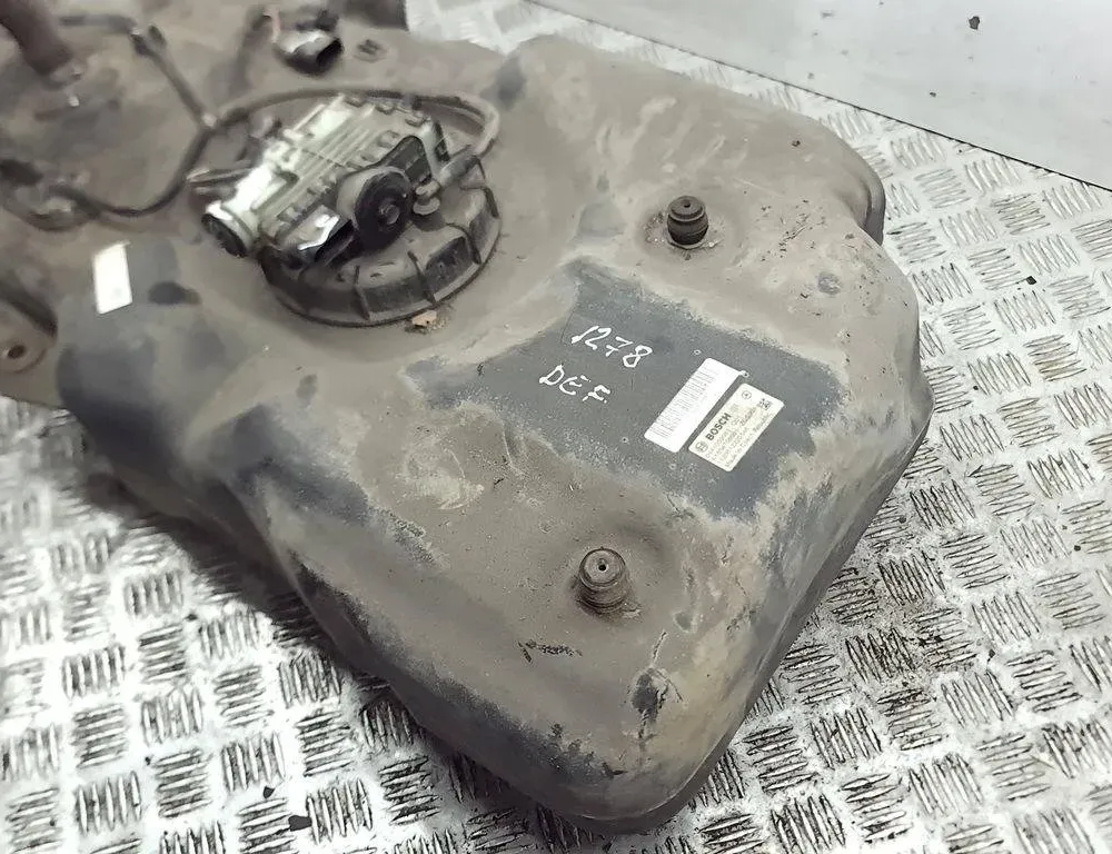 MERCEDES-BENZ M-Class W166 (2011-2015) AdBlue Tank A1664706001,0444050081 31987975