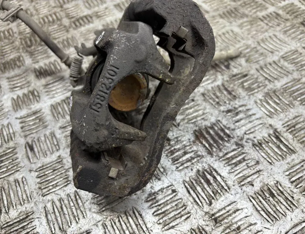 CHRYSLER Voyager 5 generation (2007-2020) Højre bagbremsekaliber 33333807