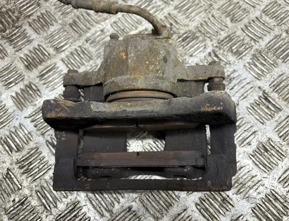 CHRYSLER Voyager 5 generation (2007-2020) Venstre forreste bremsekaliber 33334356