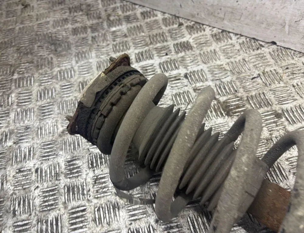 CHRYSLER Voyager 5 generation (2007-2020) Forreste højre støddæmper 33335537