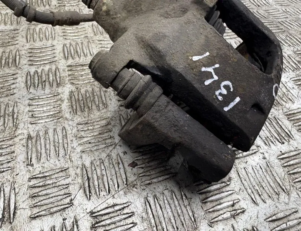 CHRYSLER Voyager 5 generation (2007-2020) Forreste højre bremsekaliber 33335814