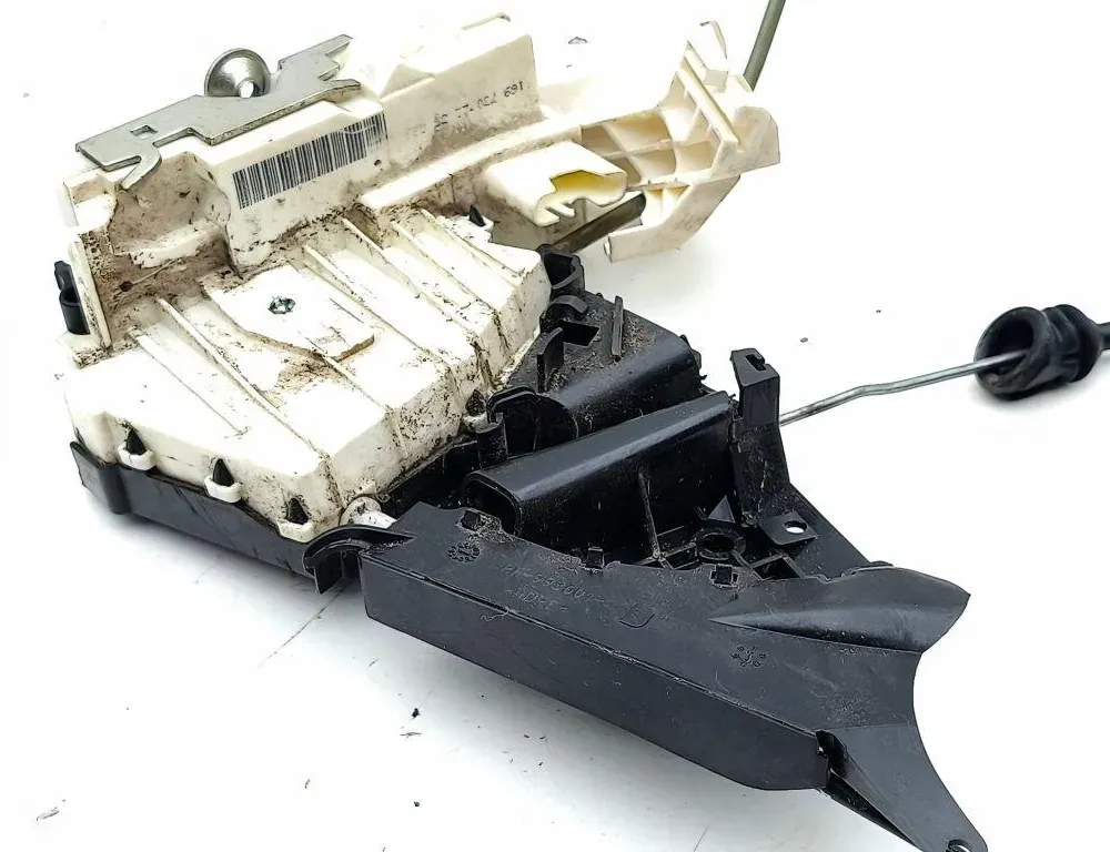 MERCEDES-BENZ A-Class W169 (2004-2012) Bageste højre dørlås 1697302235 33371959