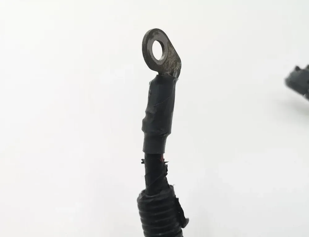 TOYOTA Yaris 2 generation (2005-2012) Positivt batterikabel 8282320080 35101141