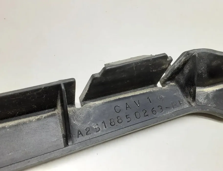 MERCEDES-BENZ R-Class W251 (2005-2017) Højre bageste kofangerbeslag A2518850263 23608431