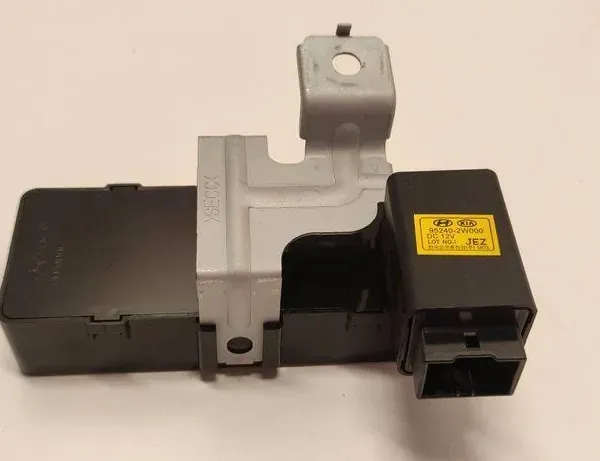 HYUNDAI ix35 1 generation (2009-2015) Andre kontrolenheder 919402S590 33324012