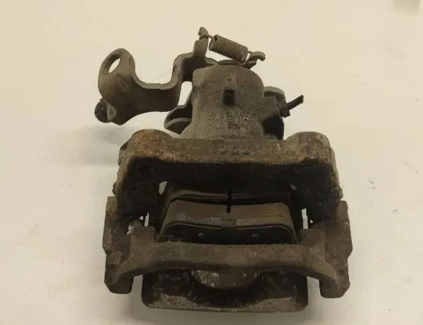 CITROËN DS5 1 generation (2012-2015) Højre bagbremsekaliber 33329032