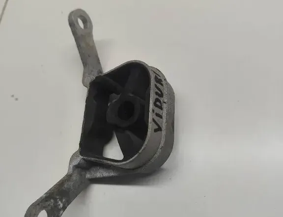 PEUGEOT 2008 2 generation (2019-2023) Udstødningsbøjlebeslag 9809803880 33331117