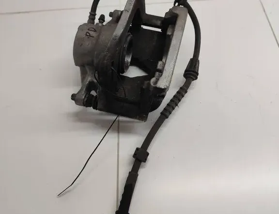 PEUGEOT 2008 2 generation (2019-2023) Forreste højre bremsekaliber 33331139