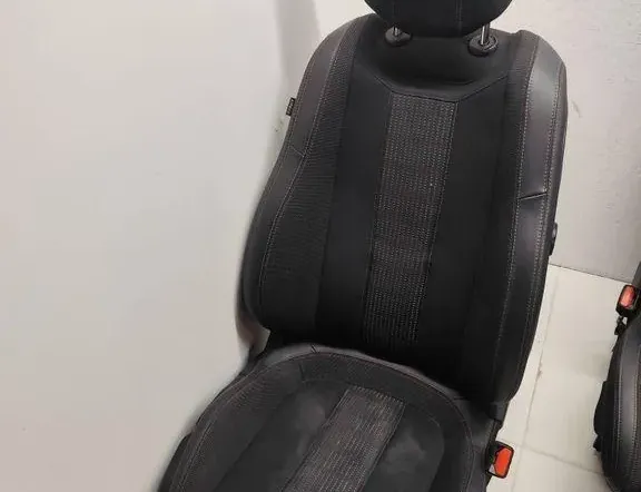 PEUGEOT 308 T9 (2013-2021) Indvendige sæder med dørkortsæt 33331300