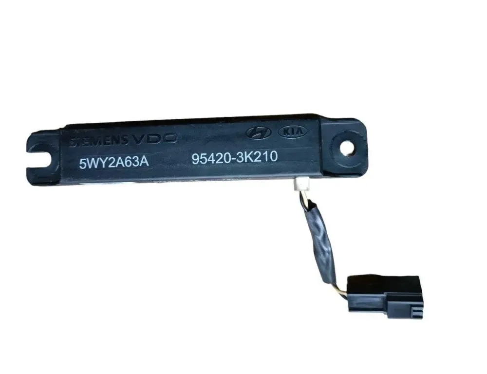 HYUNDAI ix55 1 generation (2008-2013) Bootlid-antenneforstærker 954203K210 31772246