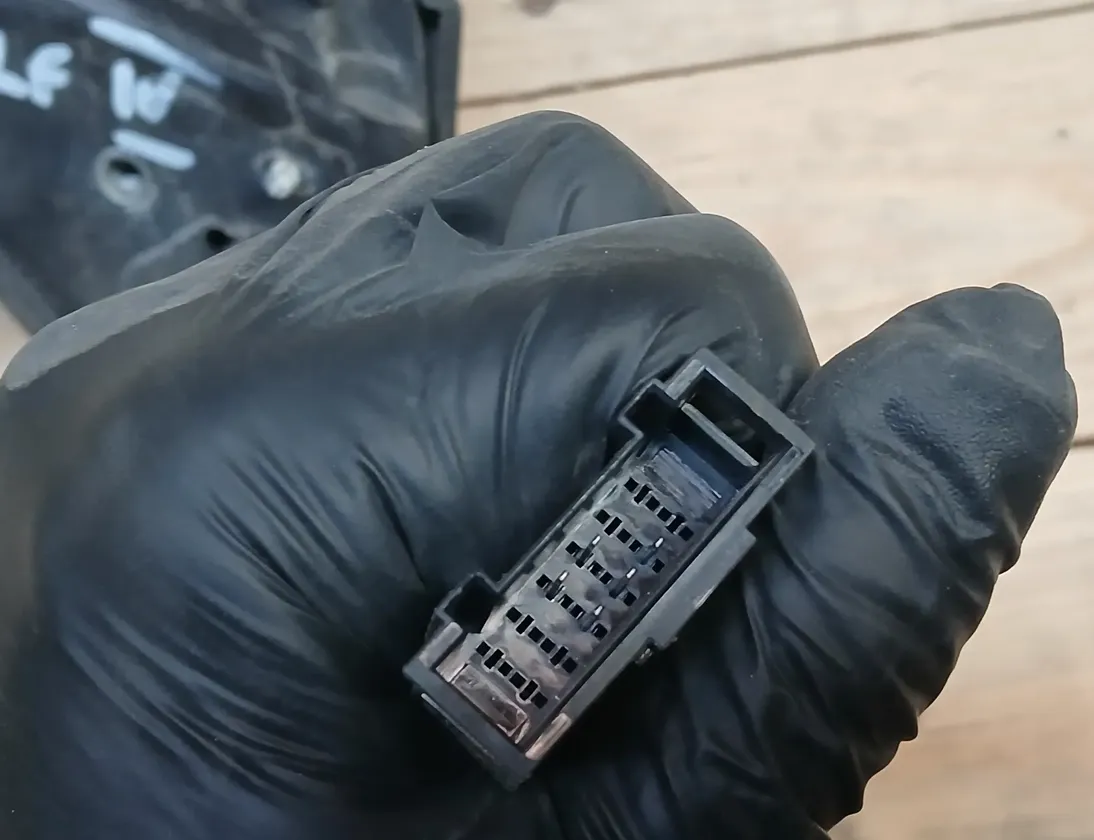 VOLKSWAGEN Golf 4 generation (1997-2006) Højre sidespejl 36946 35106080